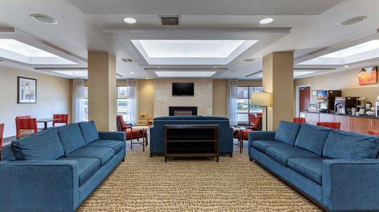 <b>City Express By Marriott Elkridge Lobby</b>. Images powered by <a href="https://iceportal.shijigroup.com/" title="IcePortal" target="_blank">IcePortal</a>.
