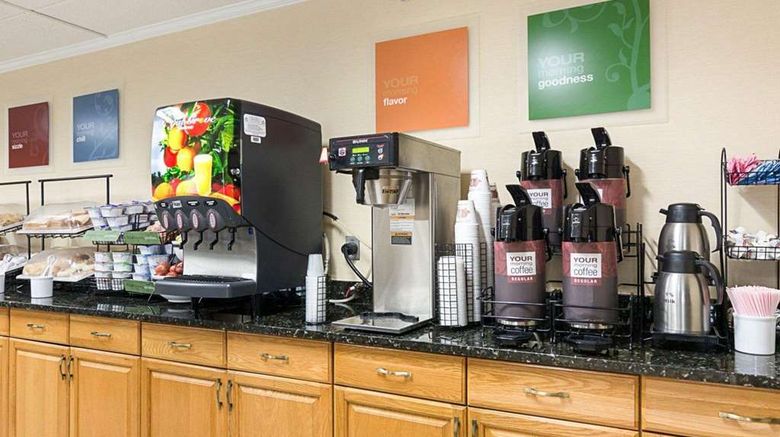 <b>Comfort Inn Restaurant</b>. Images powered by <a href="https://iceportal.shijigroup.com/" title="IcePortal" target="_blank">IcePortal</a>.