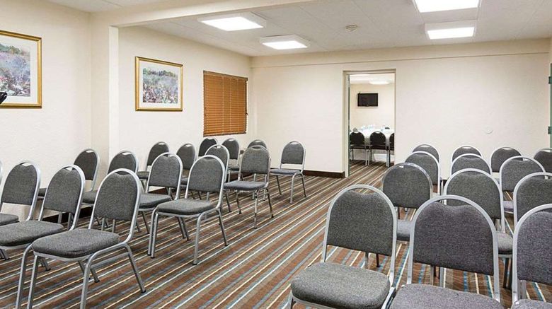 <b>Comfort Inn Meeting</b>. Images powered by <a href="https://iceportal.shijigroup.com/" title="IcePortal" target="_blank">IcePortal</a>.