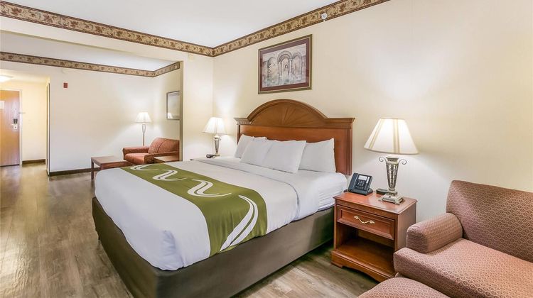 Quality Inn & Suites Bel Air I-95 Suite