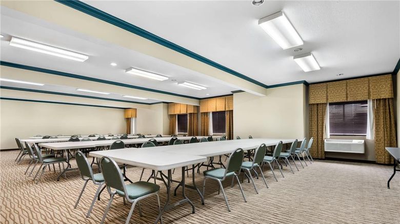 <b>Comfort Inn and Suites North East Meeting</b>. Images powered by <a href="https://iceportal.shijigroup.com/" title="IcePortal" target="_blank">IcePortal</a>.