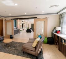 Gateway Hotel & Suites, an Ascend Hotel Lobby