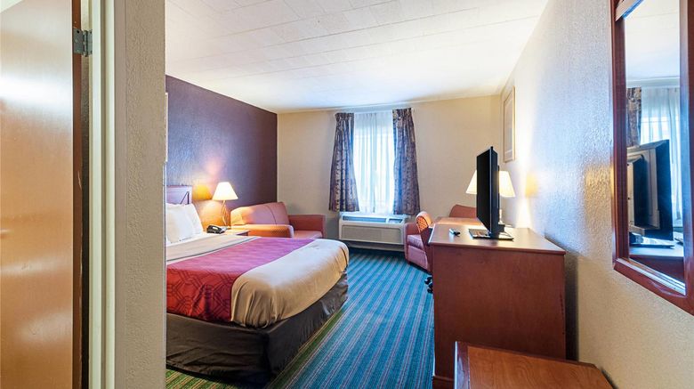 <b>Quality Inn Near Pimlico Racetrack Room</b>. Images powered by <a href="https://iceportal.shijigroup.com/" title="IcePortal" target="_blank">IcePortal</a>.