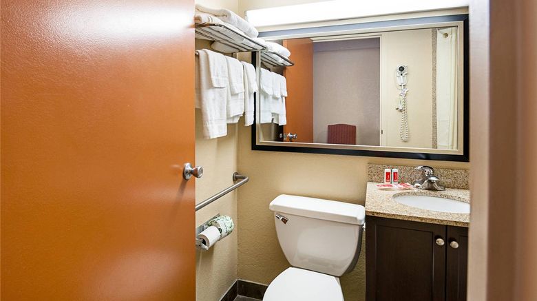 <b>Quality Inn Near Pimlico Racetrack Room</b>. Images powered by <a href="https://iceportal.shijigroup.com/" title="IcePortal" target="_blank">IcePortal</a>.