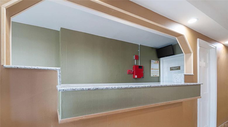 <b>Quality Inn Near Pimlico Racetrack Lobby</b>. Images powered by <a href="https://iceportal.shijigroup.com/" title="IcePortal" target="_blank">IcePortal</a>.