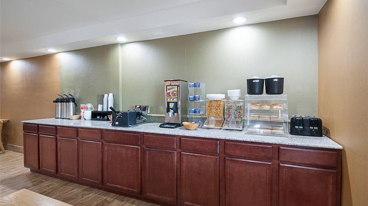 Quality Inn Near Pimlico Racetrack Restaurant