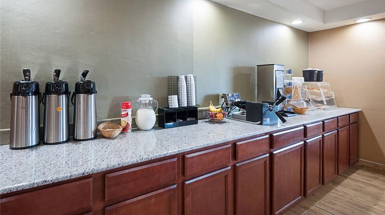 <b>Quality Inn Near Pimlico Racetrack Restaurant</b>. Images powered by <a href="https://iceportal.shijigroup.com/" title="IcePortal" target="_blank">IcePortal</a>.