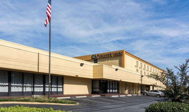 Quality Inn Andrews Air Force Base Exterior