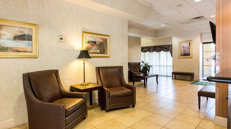 Quality Inn Andrews Air Force Base Lobby