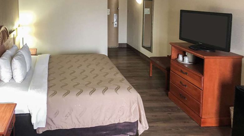<b>Quality Inn Andrews Air Force Base Room</b>. Images powered by <a href="https://iceportal.shijigroup.com/" title="IcePortal" target="_blank">IcePortal</a>.