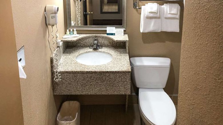 <b>Quality Inn Andrews Air Force Base Room</b>. Images powered by <a href="https://iceportal.shijigroup.com/" title="IcePortal" target="_blank">IcePortal</a>.