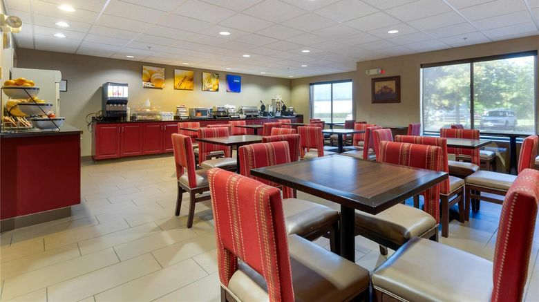 <b>Comfort Inn & Suites Cambridge Restaurant</b>. Images powered by <a href="https://iceportal.shijigroup.com/" title="IcePortal" target="_blank">IcePortal</a>.