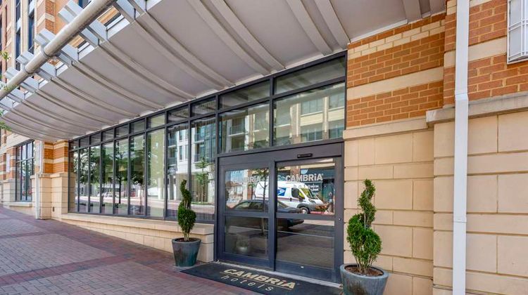 Cambria Hotel Rockville Exterior