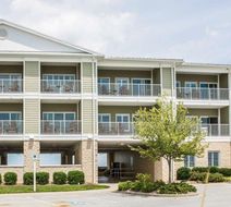 Island Inn & Suites, Ascend Collection Exterior