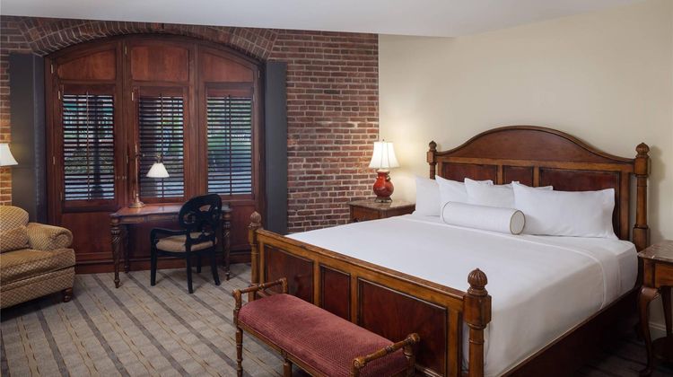 The Inn at Henderson's Wharf, Ascend Room