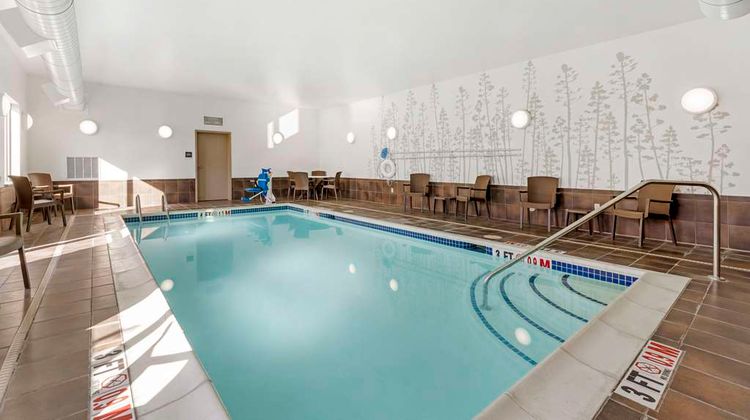 Sleep Inn & Suites Cumberland Pool