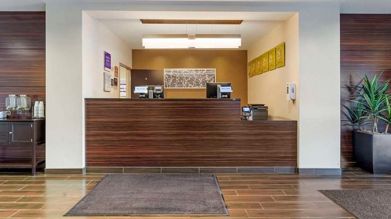 <b>Sleep Inn & Suites Cumberland Lobby</b>. Images powered by <a href="https://iceportal.shijigroup.com/" title="IcePortal" target="_blank">IcePortal</a>.