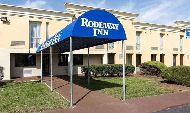 Rodeway Inn Camp Springs Exterior