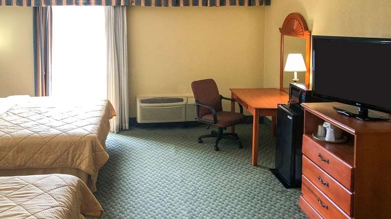 <b>Rodeway Inn Camp Springs Room</b>. Images powered by <a href="https://iceportal.shijigroup.com/" title="IcePortal" target="_blank">IcePortal</a>.