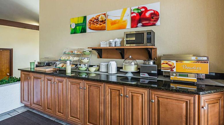 <b>Quality Inn & Suites Frostburg Restaurant</b>. Images powered by <a href="https://iceportal.shijigroup.com/" title="IcePortal" target="_blank">IcePortal</a>.