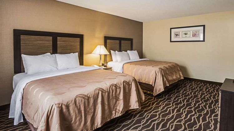Quality Inn & Suites Frostburg Suite