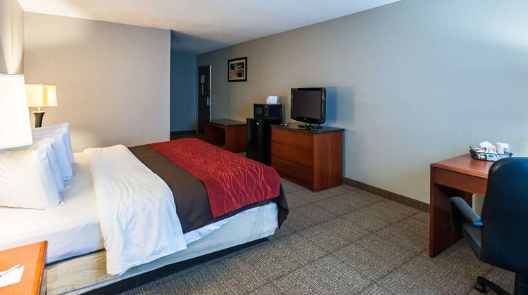 Quality Inn Beacon Marina Room
