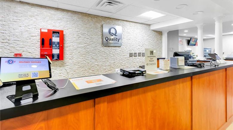 <b>Quality Inn Salisbury North Lobby</b>. Images powered by <a href="https://iceportal.shijigroup.com/" title="IcePortal" target="_blank">IcePortal</a>.