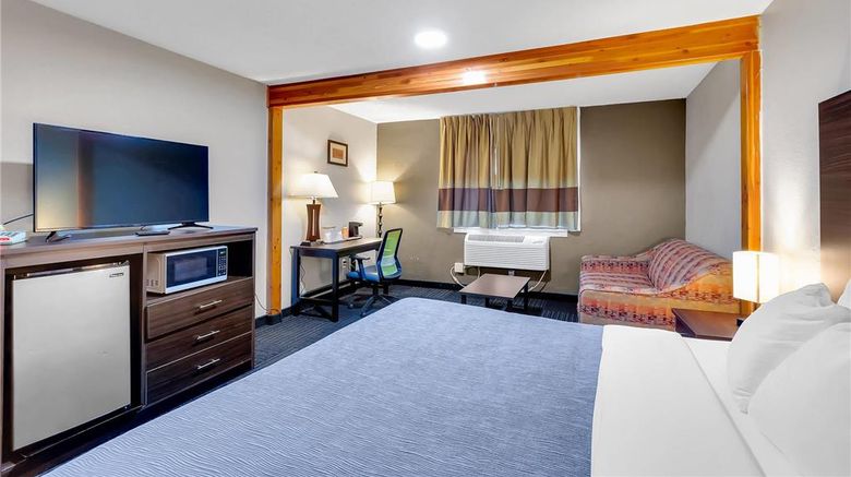 <b>Quality Inn Salisbury North Room</b>. Images powered by <a href="https://iceportal.shijigroup.com/" title="IcePortal" target="_blank">IcePortal</a>.