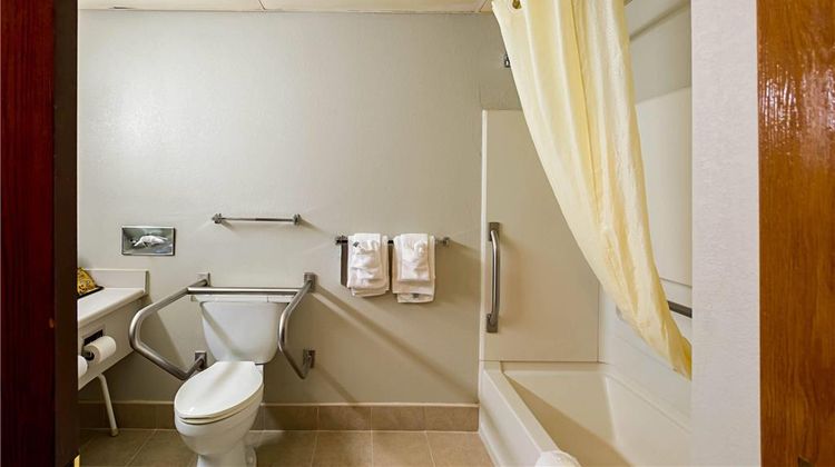 Quality Inn Salisbury North Room