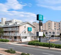 Quality Inn Beachfront Exterior
