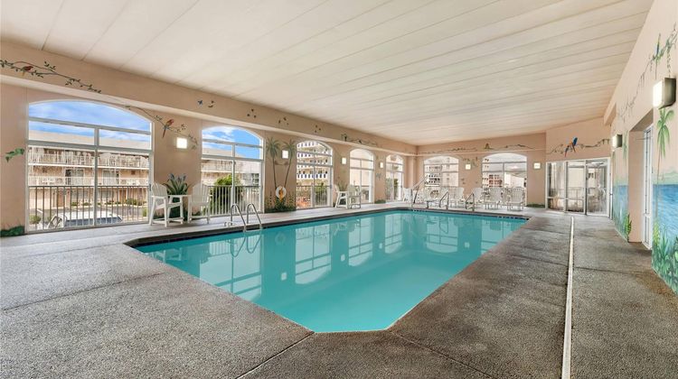 Quality Inn Beachfront Pool