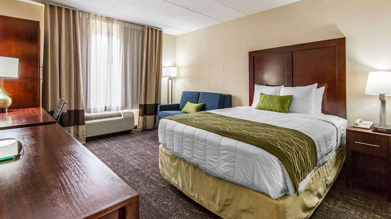<b>Comfort Inn College Park North Room</b>. Images powered by <a href="https://iceportal.shijigroup.com/" title="IcePortal" target="_blank">IcePortal</a>.
