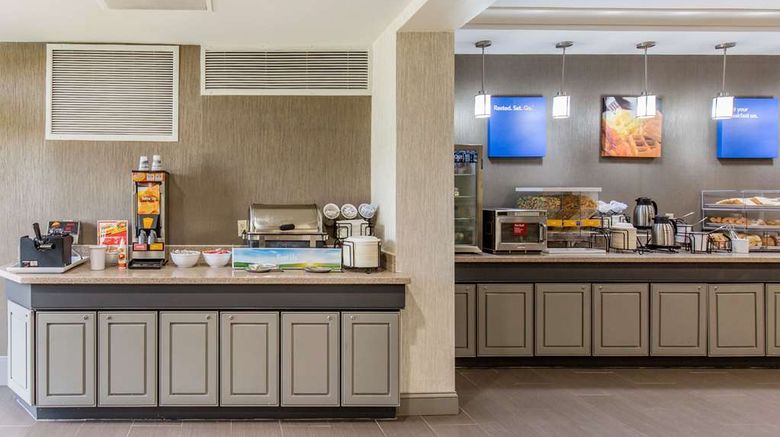 <b>Comfort Inn College Park North Restaurant</b>. Images powered by <a href="https://iceportal.shijigroup.com/" title="IcePortal" target="_blank">IcePortal</a>.