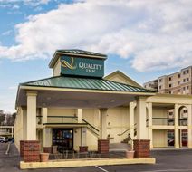 Quality Inn Exterior
