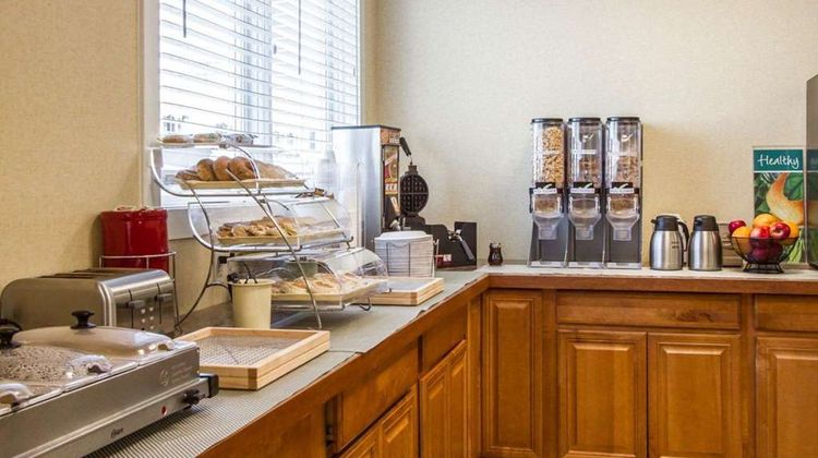 Quality Inn & Suites South Portland Restaurant