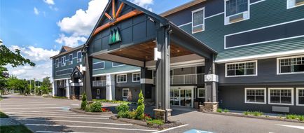Maine Evergreen Hotel, Ascend Collection Exterior