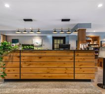 Maine Evergreen Hotel, Ascend Collection Lobby