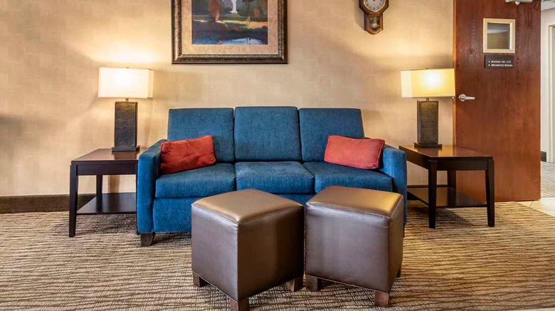 <b>Comfort Inn Augusta Lobby</b>. Images powered by <a href="https://iceportal.shijigroup.com/" title="IcePortal" target="_blank">IcePortal</a>.