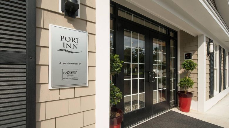 <b>Port Inn Kennebunk Ascend Collection Exterior</b>. Images powered by <a href="https://iceportal.shijigroup.com/" title="IcePortal" target="_blank">IcePortal</a>.