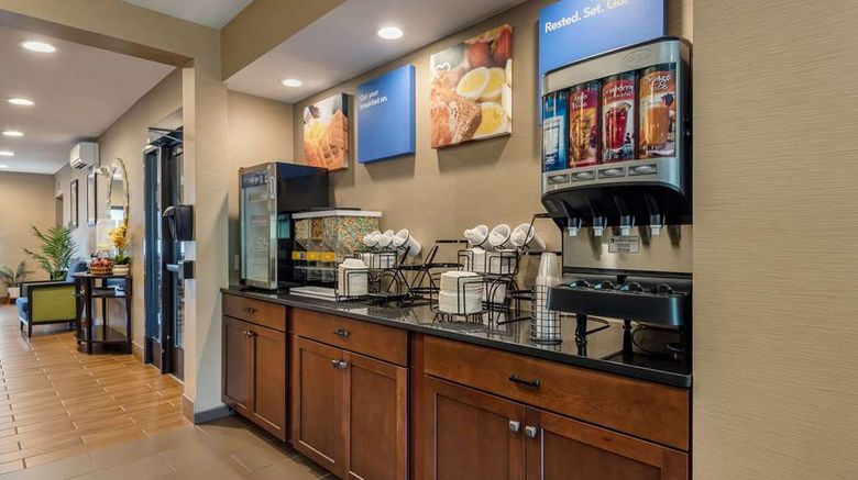 <b>Comfort Inn Restaurant</b>. Images powered by <a href="https://iceportal.shijigroup.com/" title="IcePortal" target="_blank">IcePortal</a>.