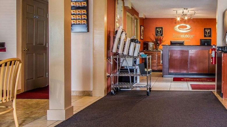 <b>Econo Lodge Lobby</b>. Images powered by <a href="https://iceportal.shijigroup.com/" title="IcePortal" target="_blank">IcePortal</a>.