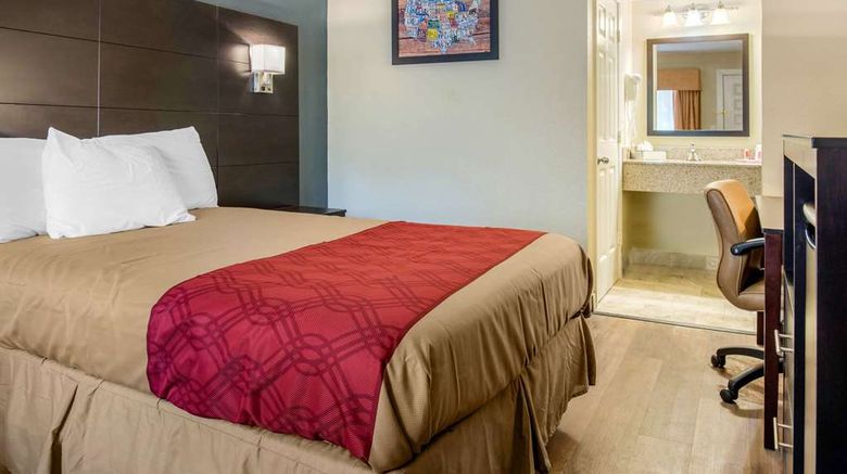 <b>Econo Lodge Room</b>. Images powered by <a href="https://iceportal.shijigroup.com/" title="IcePortal" target="_blank">IcePortal</a>.