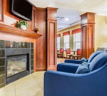 Comfort Inn & Suites Scarborough Lobby