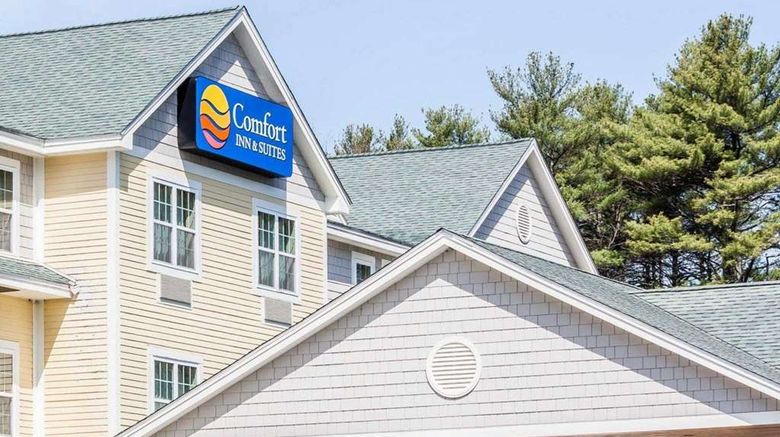 <b>Comfort Inn & Suites Scarborough Exterior</b>. Images powered by <a href="https://iceportal.shijigroup.com/" title="IcePortal" target="_blank">IcePortal</a>.