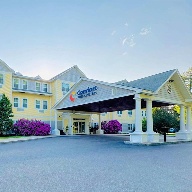 Comfort Inn & Suites Scarborough