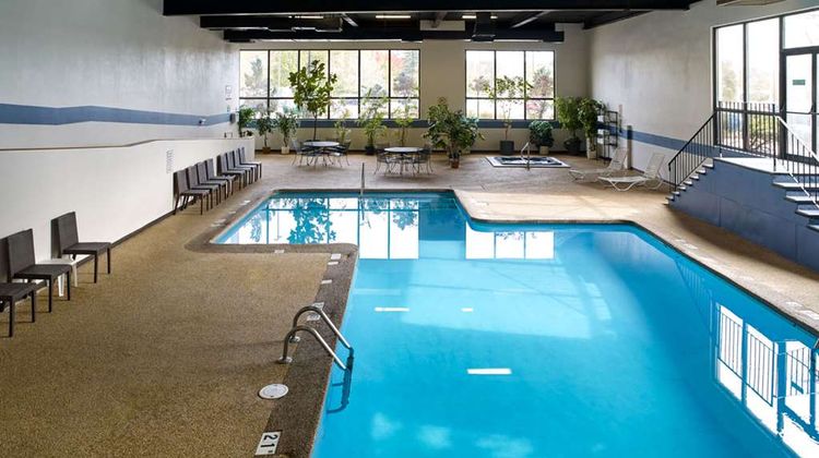 Clarion Hotel Portland Airport Pool