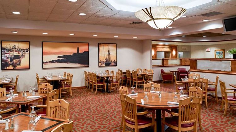 Clarion Hotel Portland Airport Restaurant