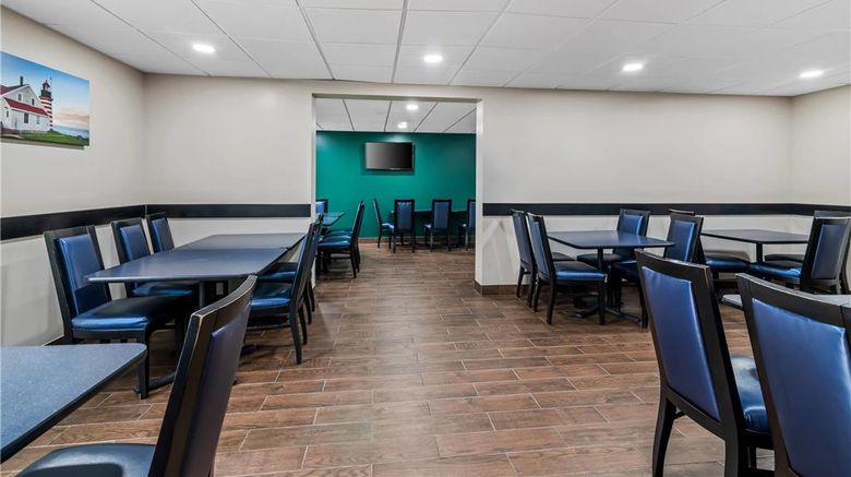 <b>Quality Inn Bangor Airport Restaurant</b>. Images powered by <a href="https://iceportal.shijigroup.com/" title="IcePortal" target="_blank">IcePortal</a>.