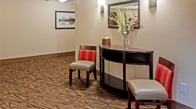 <b>Comfort Inn Bangor Lobby</b>. Images powered by <a href="https://iceportal.shijigroup.com/" title="IcePortal" target="_blank">IcePortal</a>.