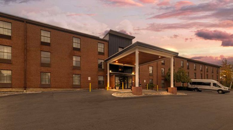 <b>Comfort Inn South Portland Airport Exterior</b>. Images powered by <a href="https://iceportal.shijigroup.com/" title="IcePortal" target="_blank">IcePortal</a>.